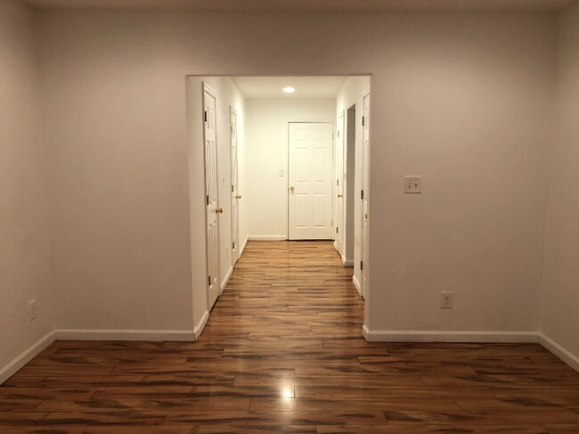 Foto del edificio - 2512 Linwood Ln