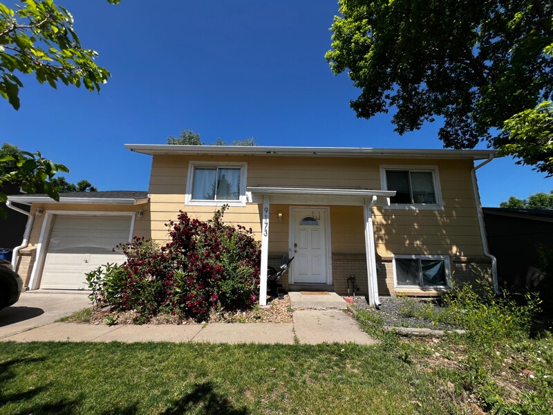 Foto principal - 9173 Everett St