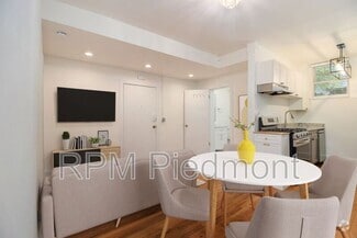 Building Photo - 741 Frederica St NE