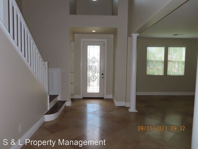 Building Photo - 5 br, 2.5 bath House - 13569 Meadowlands Ct.