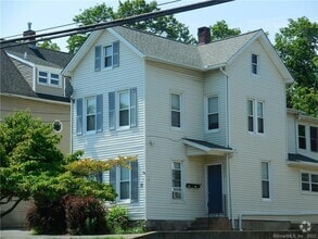 Building Photo - 17 Lake Ave