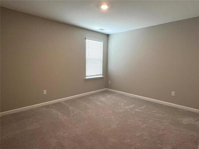 Building Photo - 2119 Wood Thrush Wy