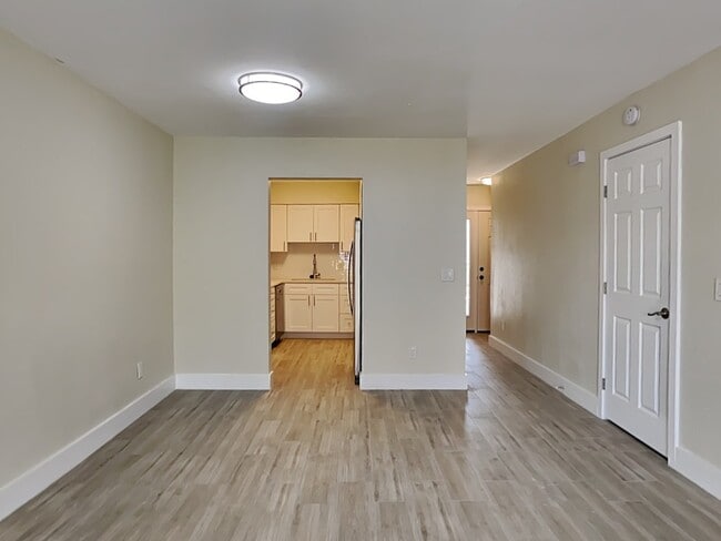 Building Photo - 542 Verbena Ct