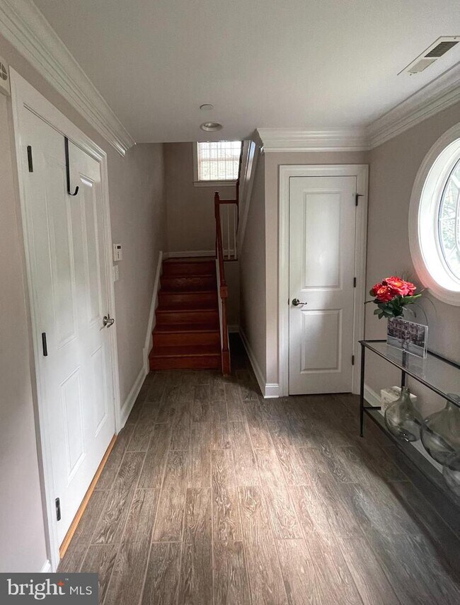 Building Photo - 202 Cobblestone Dr