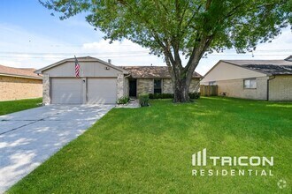Building Photo - 3446 Edgecreek Dr