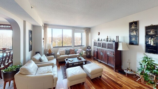 Building Photo - 250 Hammond Pond Pkwy