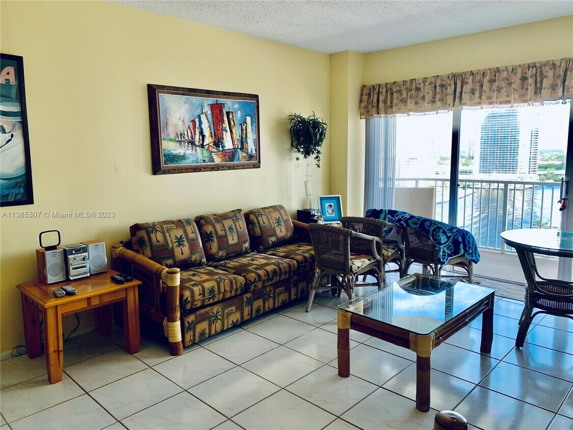 1965 S Ocean Dr Unit 16Q, Hallandale Beach, FL 33009 Condo for Rent