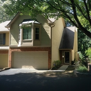 Building Photo - 2960 Woodruff Dr SE