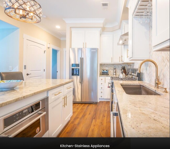 Building Photo - SPEND WINTER AT THE BEACH (CALL FOR AVAILA...