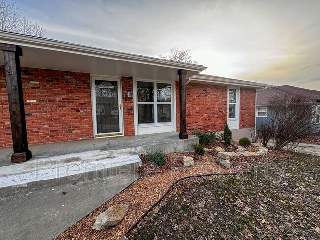 Foto del edificio - 1602 SW Sunset St