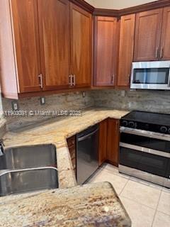 Building Photo - 1140 Lidflower St