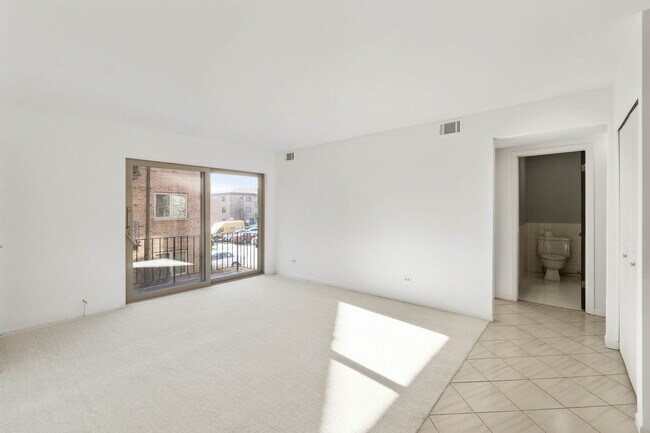 Building Photo - 8423 W Gregory St