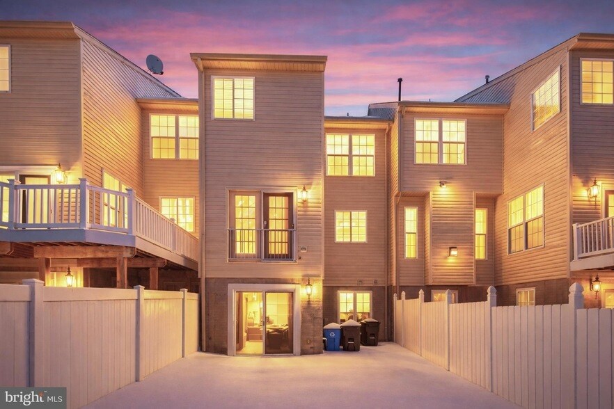 Foto del edificio - 618 Berwick Ct