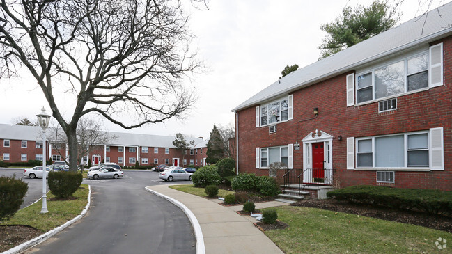 Building Photo - Soundview Gardens