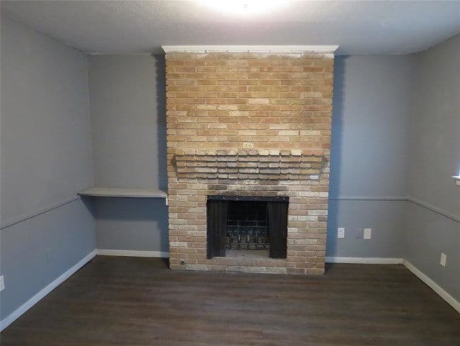 Building Photo - 3409 Nogales Dr