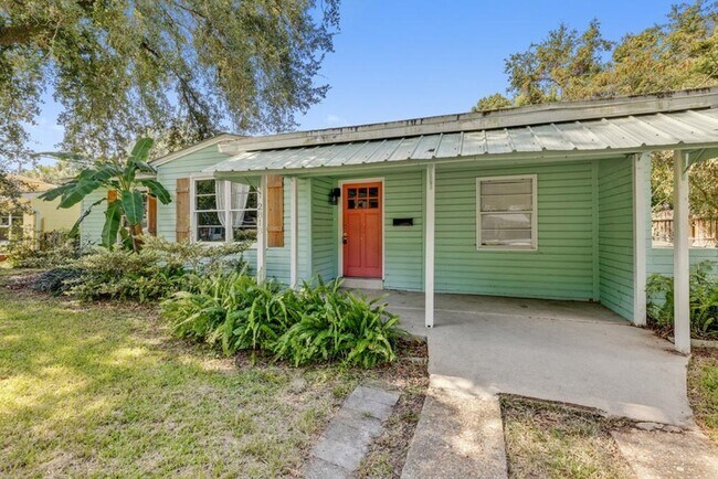 Building Photo - 2818 Ernest St