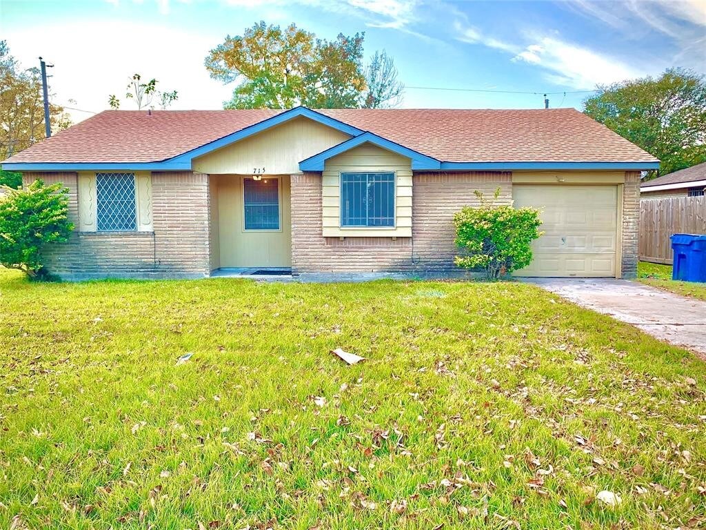 Primary Photo - 715 Dell Dale St