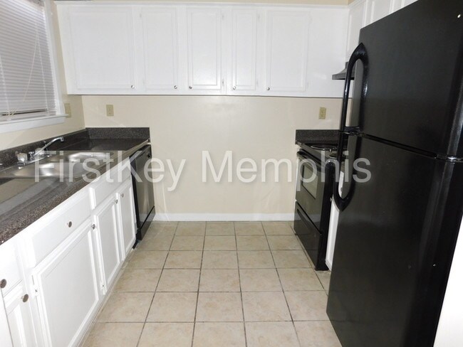 Building Photo - 5380 Zodiac Rd