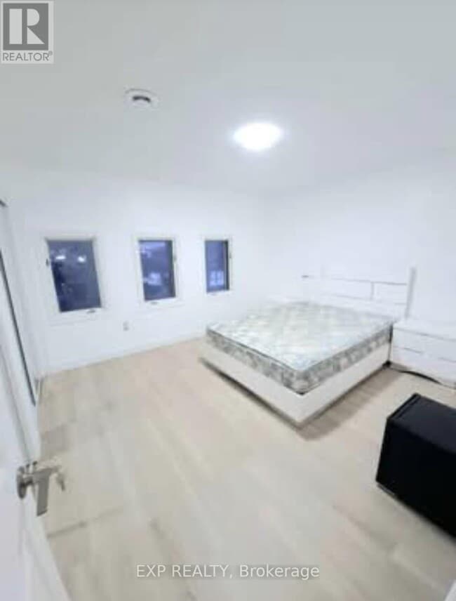 Building Photo - 4699 Montrose Rd