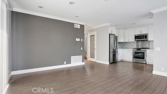 Building Photo - 2524 Elden Ave