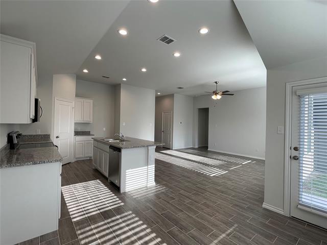 Building Photo - 5748 Brookville Dr