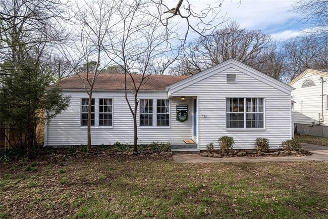 Building Photo - 731 N Woolsey Ave