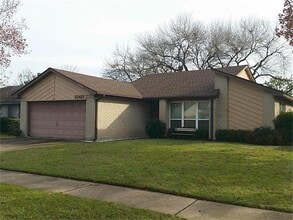 Building Photo - 10427 Eagle Glen Dr