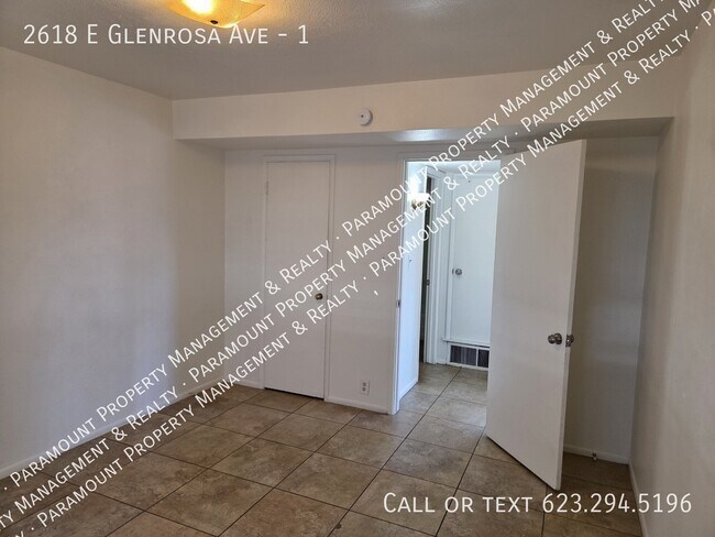 Foto del edificio - 2618 E Glenrosa Ave