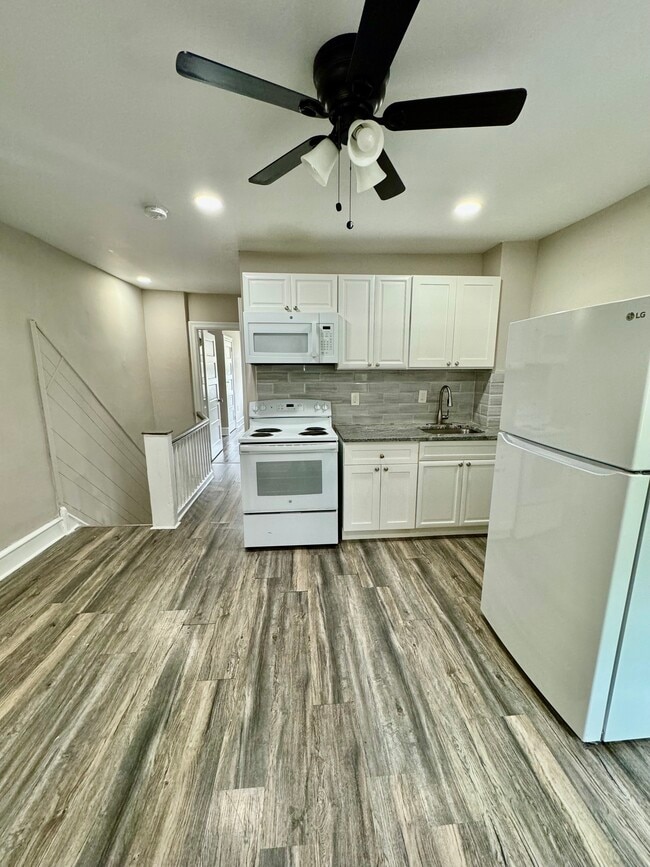 Foto del edificio - 4323 N 8th St