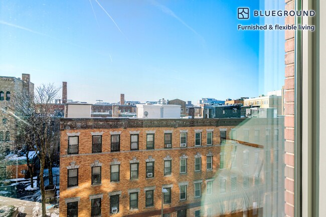 Foto del edificio - 390 Harrison Ave