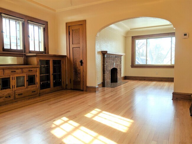 Building Photo - *Leasing Only - 2446-48 N 65th St