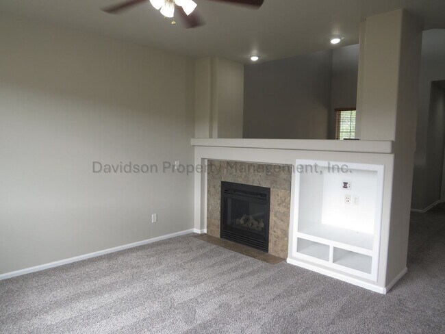 Foto del edificio - Gorgeous 3 Bedroom House in Eastern Colorado Springs