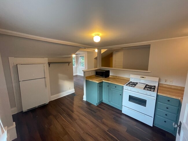 Cocina - 117 N 5th St