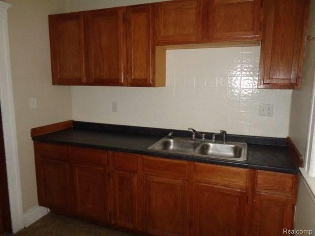 Foto del edificio - 1535 W Canfield St