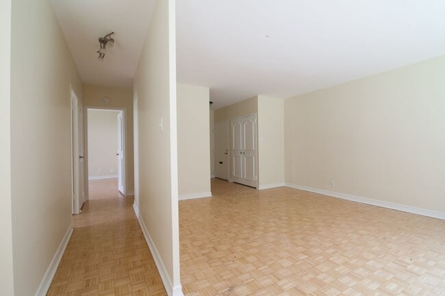 Photo du bâtiment - 4555 Av. Bonavista