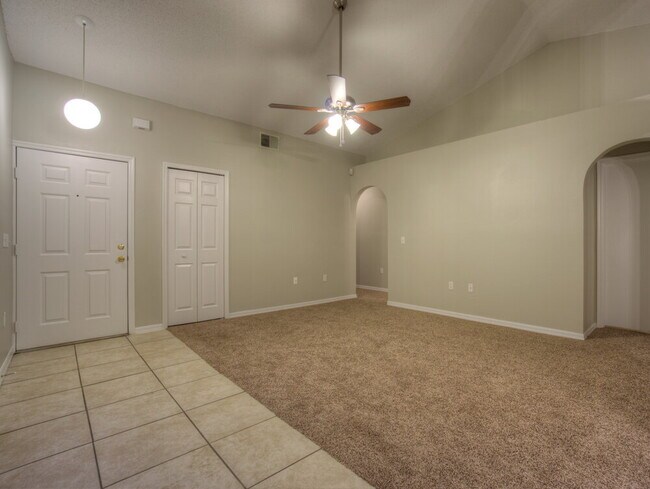 Building Photo - 7651 Harbor Lake Dr