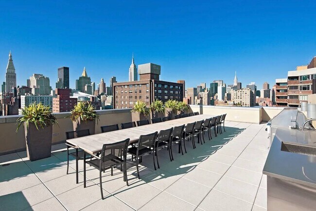 Foto del edificio - 300 E 23rd St