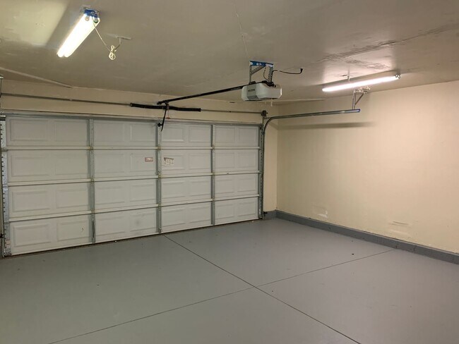 Foto del edificio - Super clean and move-in ready 3 Bedroom, 2 Bath!!