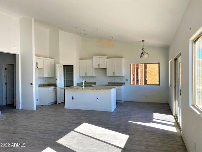 Foto del edificio - 12459 W Cabrillo Dr