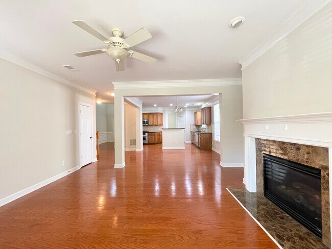 Foto del edificio - 2650 Royston Dr