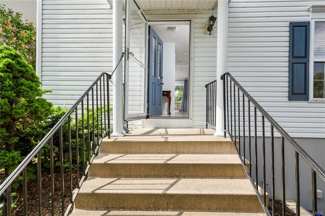 Building Photo - 3 Wimbledon Ct