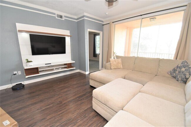 Building Photo - 4178 Central Sarasota Pkwy