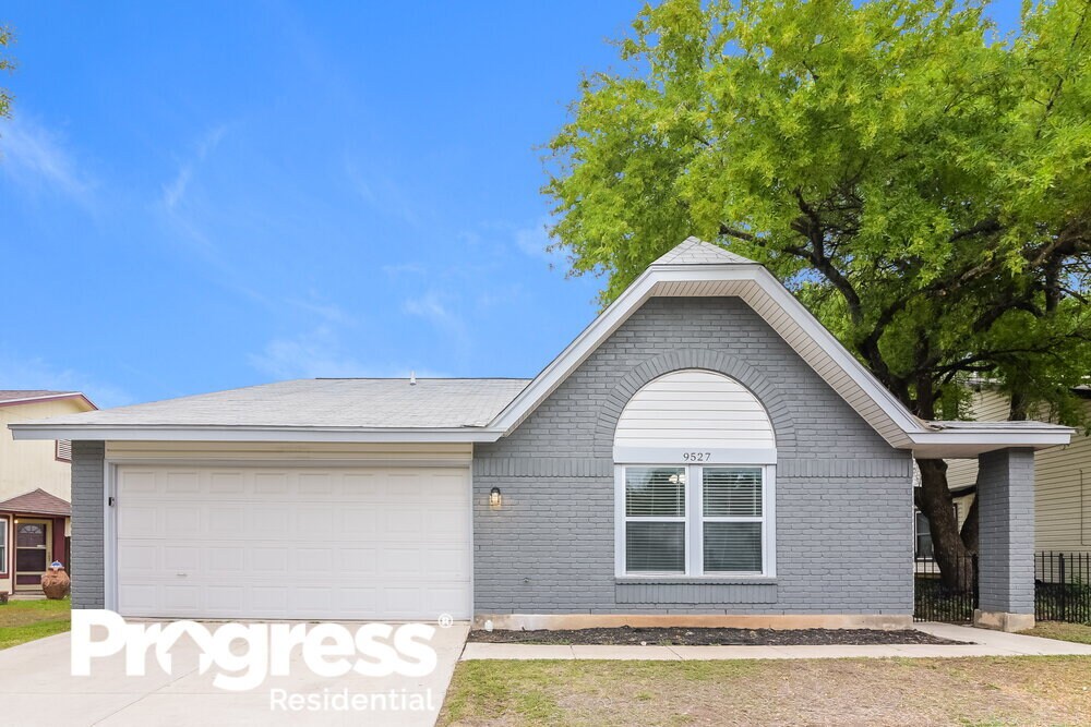 9527 Autumn Breeze, San Antonio, TX 78254 House for Rent in San