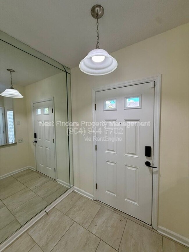 Foto del edificio - 12311 Kensington Lakes Dr