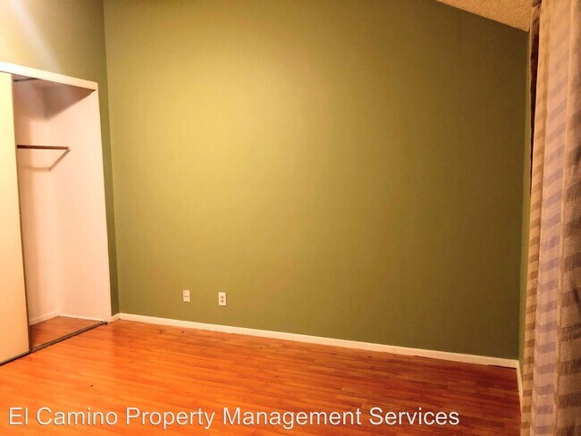 Building Photo - 5930 Seville Ave