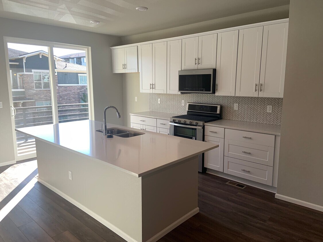 13705 Del Corso Way, Broomfield, CO 80020 - Townhome Rentals in ...