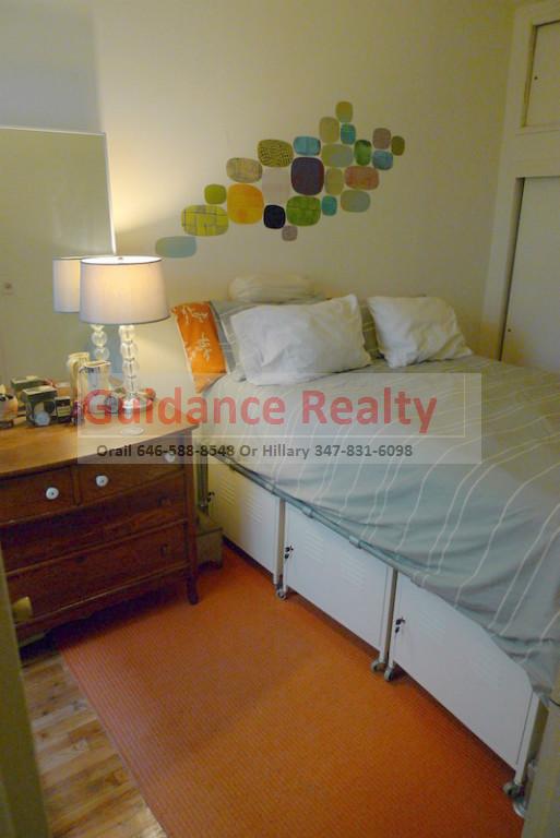 Building Photo - 142 W 80th St