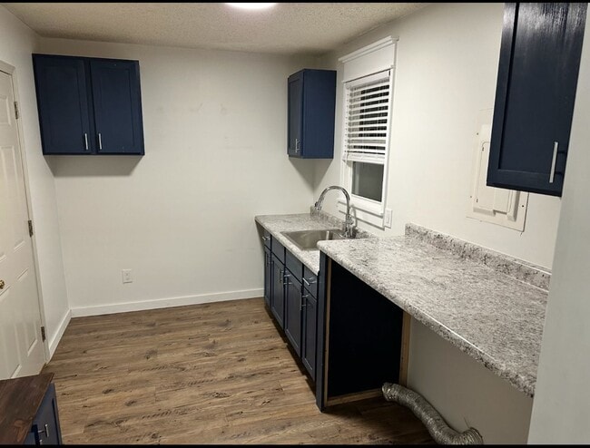 Building Photo - Charming 3BR/2BA Single-Level Home on Nearly Half an Acre!