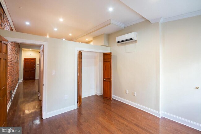 Foto del edificio - 2506 S Broad St