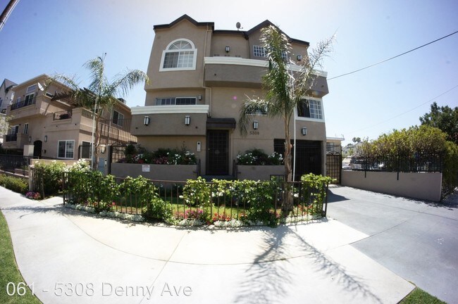 Foto del edificio - 5308 Denny Ave